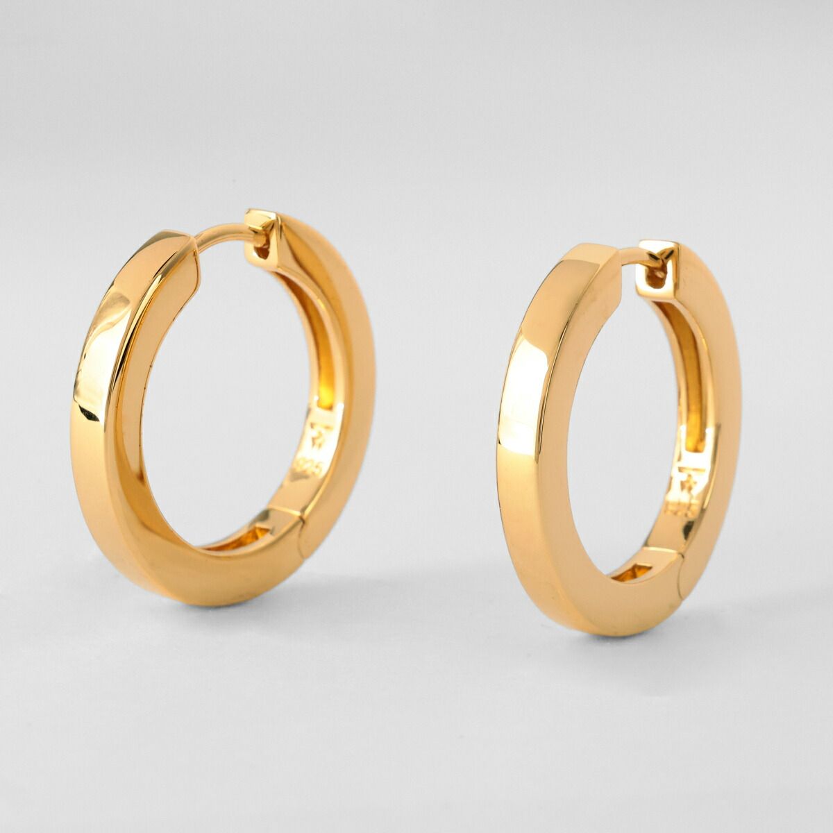 新品 トムウッド TOMWOOD ピアス HOOP MEDIUM GOLD ゴールド