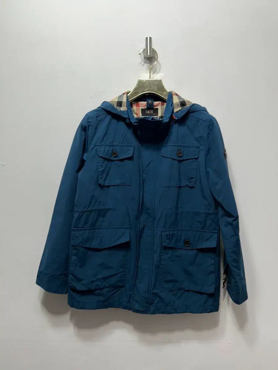 DAKS ブルー フーディー マウンテンパーカー アウター キッズ 150 サイズ