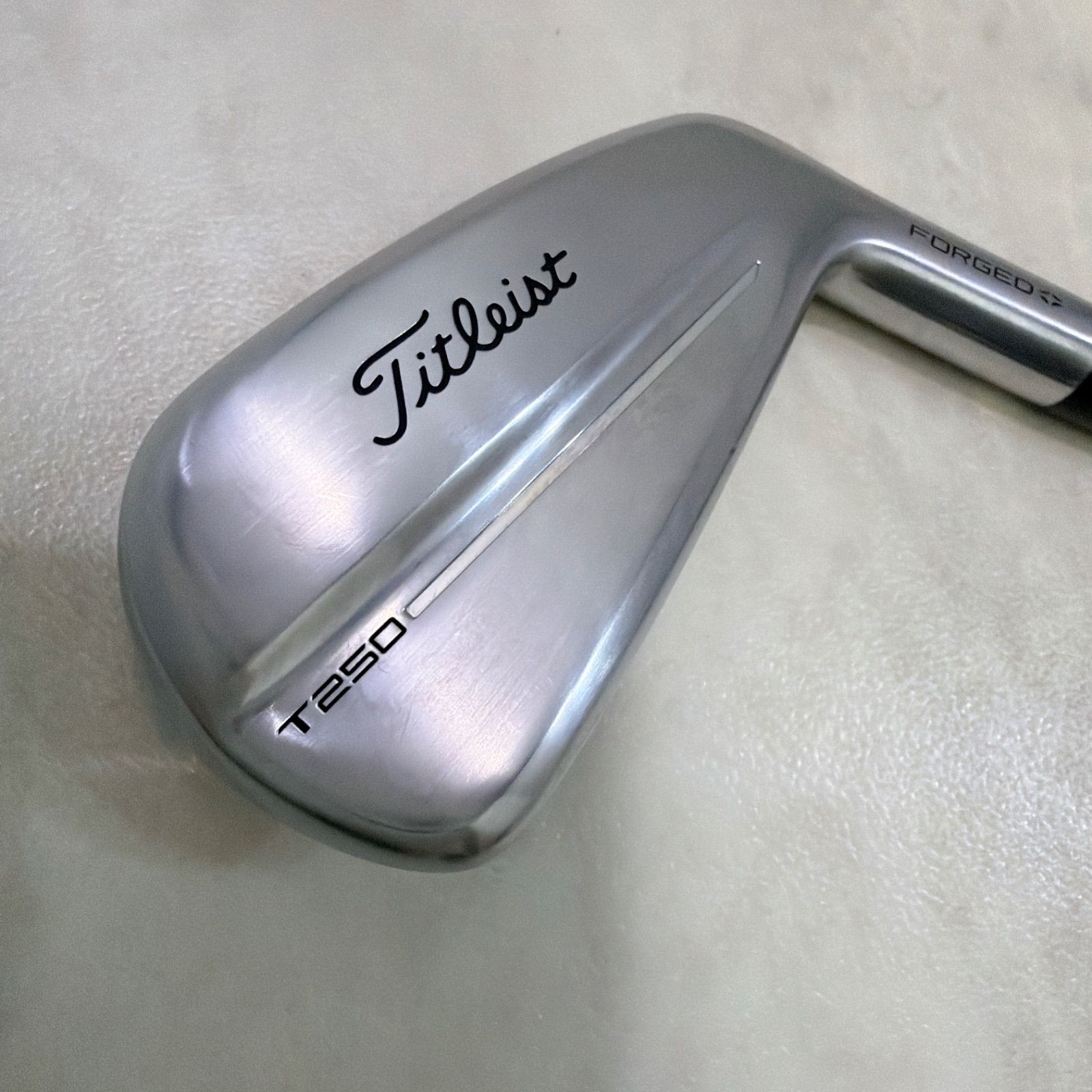 美品 タイトリスト Titleist T250 FORGED 2025 5番単品アイアン RAUNE 