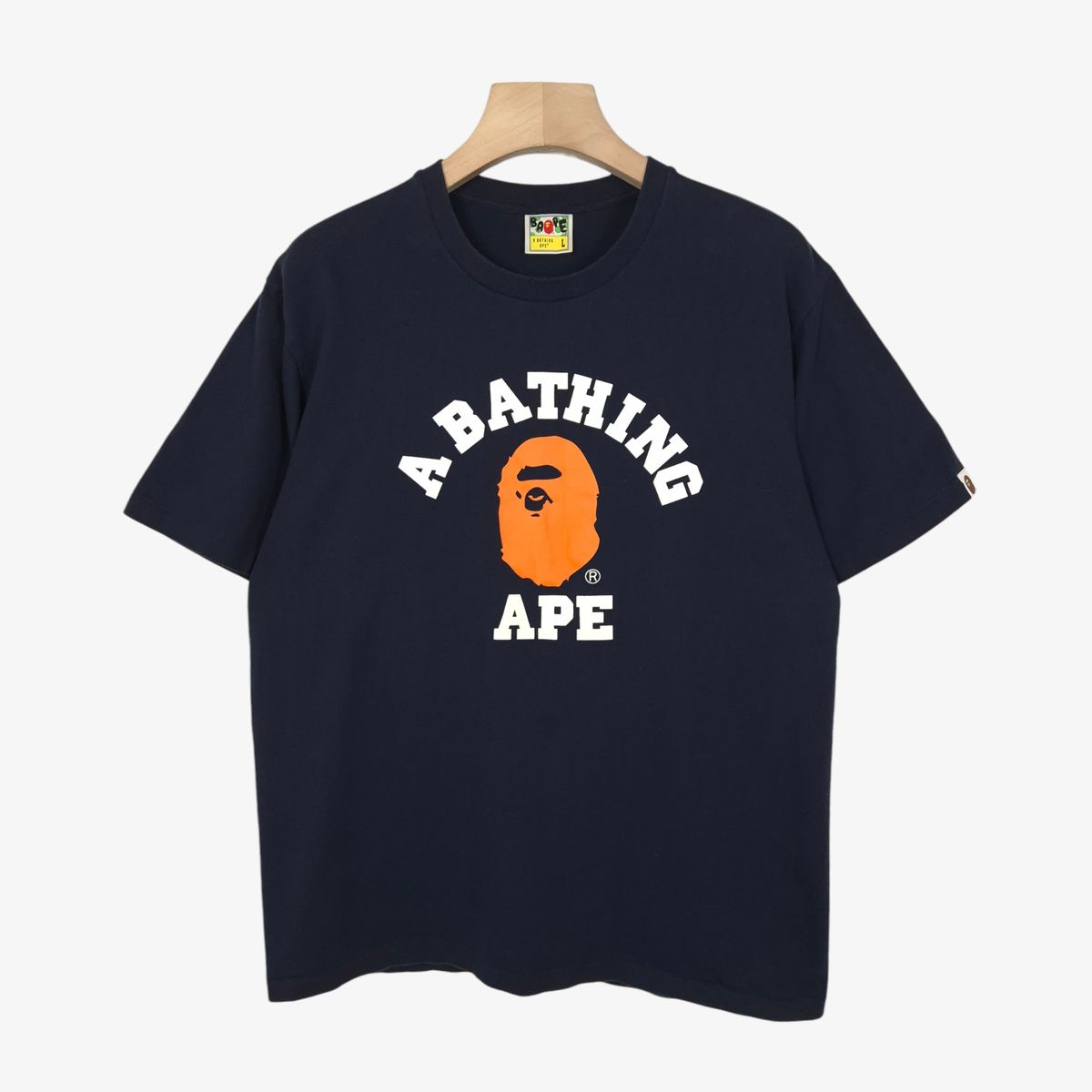 100 A BATHING APE(アベイシングエイプ) ネイビー カレッジ 半袖 Tシャツ