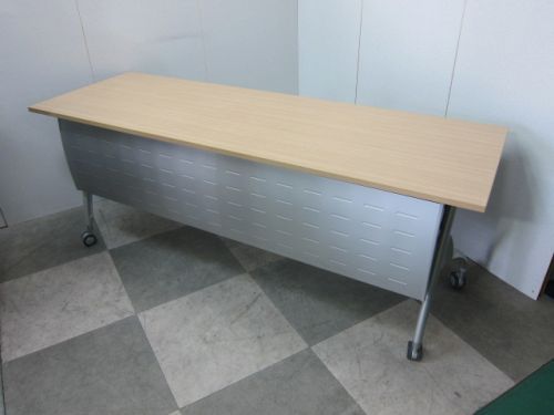 【中古品】イトーキ リリッシュ2シリーズ 1800サイドスタックテーブル THVP-186LN-98 ナチュラル