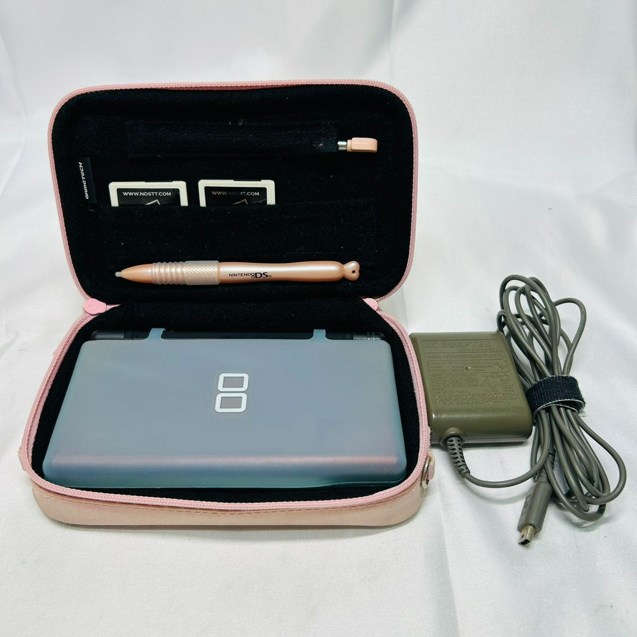 S【中古品・動作確認済み】ニンテンドーDS Lite クリムゾンブラック 