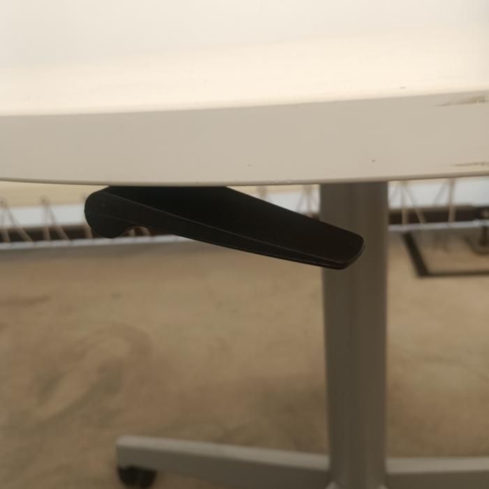 円形テーブル 昇降テーブル　ダイニング　ワーク　オフィス Steelcase スチールケース 昇降テーブル 丸テーブル キャスター脚 ホワイト 円卓