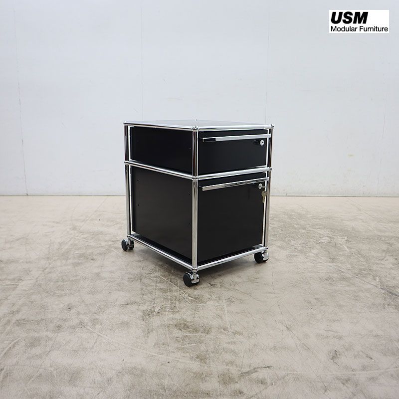 ◆展示品◆ USM Haller System USMハラーシステム ロールボーイ ワゴン/ドロワー 2段 鍵付 グラファイトブラック キャスター付 21万