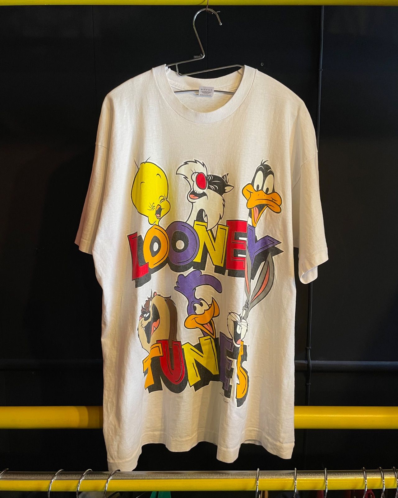 90s LOONEY TUNES ルーニーテューンズ ビッグロゴ 両面プリント Tシャツ XXL ホワイト 1994年 USA製 Sun Sportswear Fruit of the Loom Warner Bros ヴィンテージ キャラクターTシャツ
