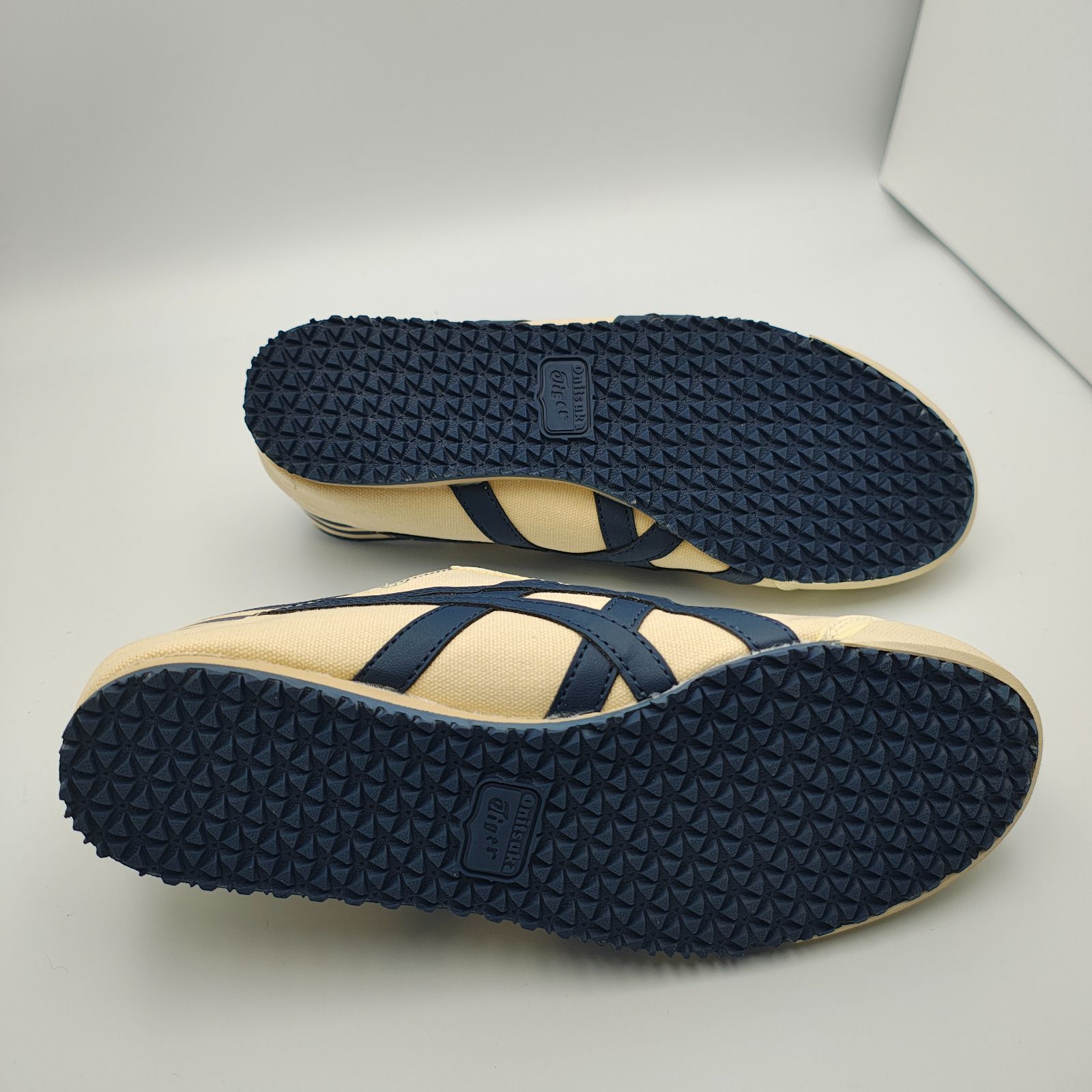 オニツカタイガー MEXICO 66 PARATY 25.0cm NATURAL/NAVY 1183A437