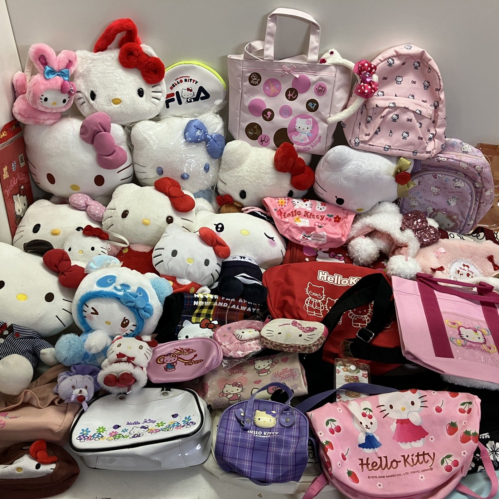 ◆ Sanrio サンリオ まとめ商品 ハローキティ キャシー タイニーチャム など ぬいぐるみ マスコット 雑貨など 大量 当時物 平成 現状品