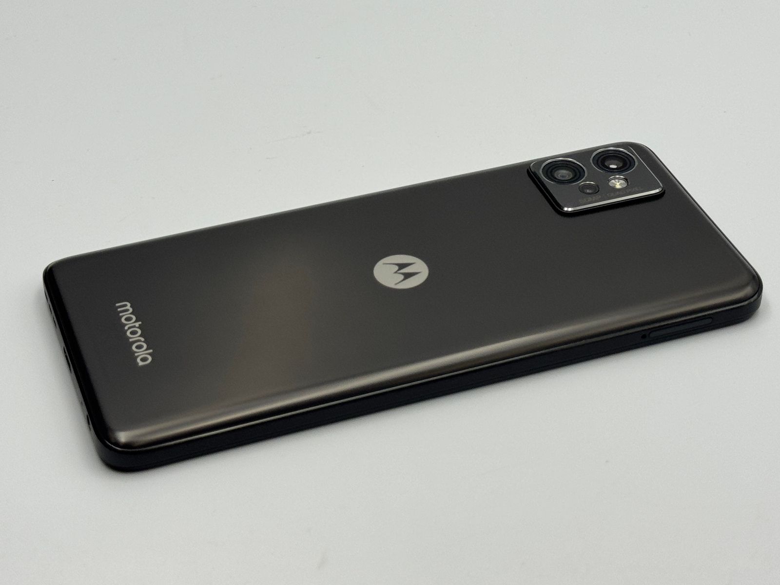 【中古B】moto g32(XT2235-3) ミネラルグレイ SIMフリー 白ロム 8,400円