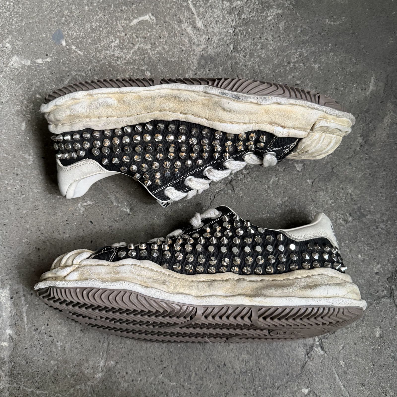 Maison MIHARA YASUHIRO OG SOLE BLAKEY STUDDED LOW 汚し加工 