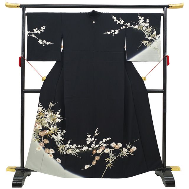 中古】 訪問着 着物 正絹 袷 手描き友禅 本加工 金駒刺繍 金彩 黒 菊 中古】 訪問着 着物 正絹 袷 手描き友禅 本加工 金駒刺繍 金彩 黒 菊