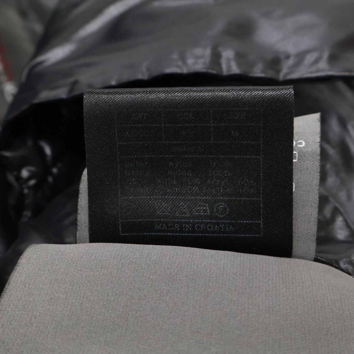 DUVETICA デュベティカ xAKM【美品】AD002 フード付ダウン M - メルカリ