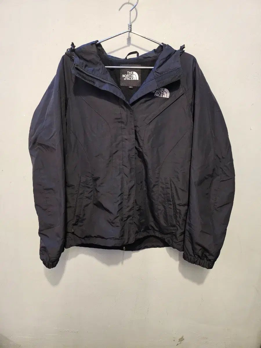 THE NORTH FACE ザノースフェイス 正規品 ウィンドブレーカー