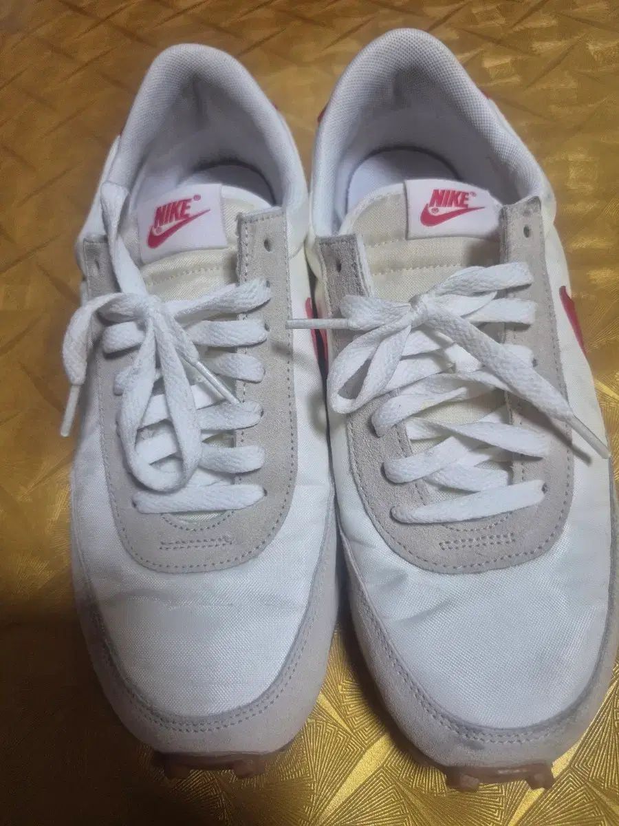 ナイキ 270
