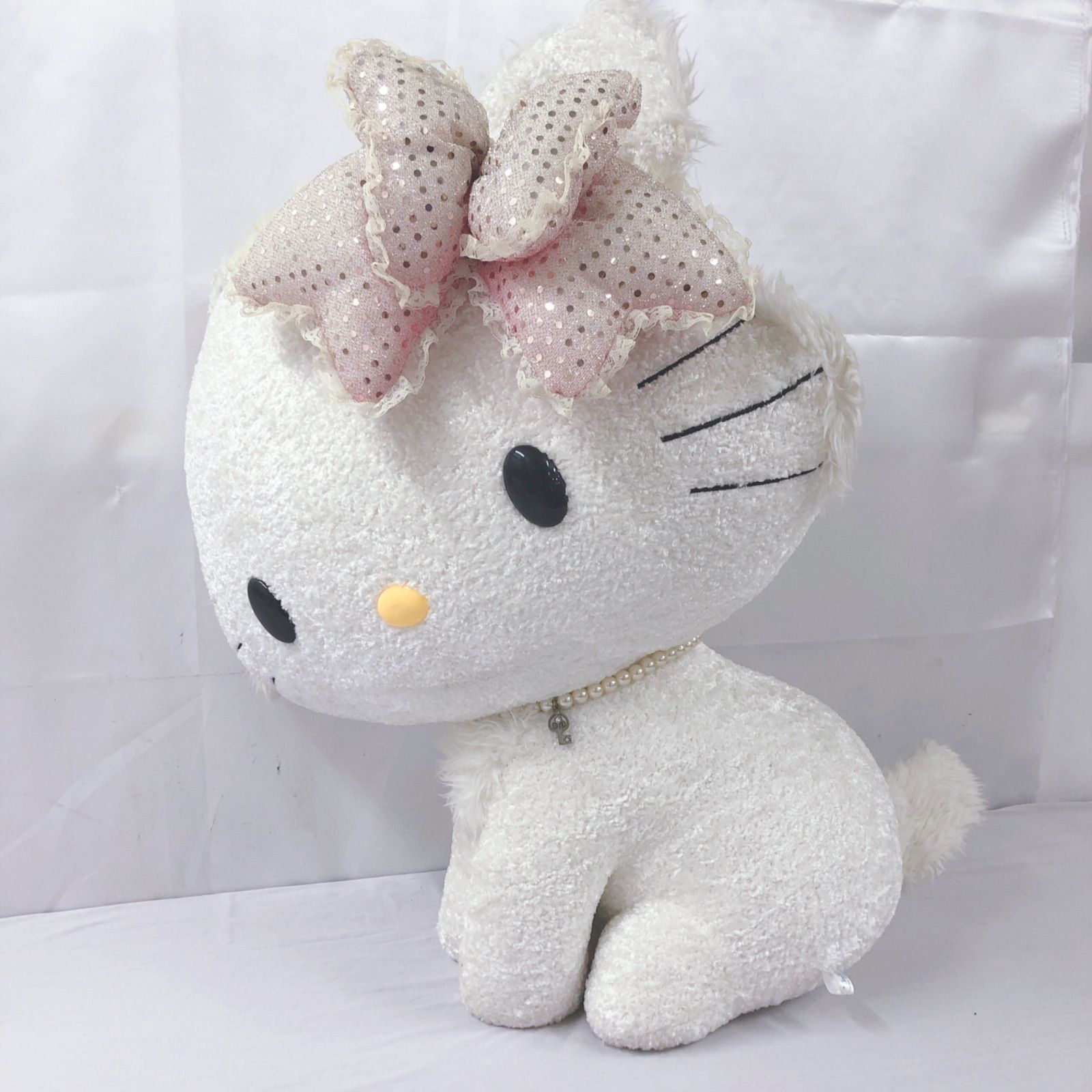 チャーミーキティ 特大ぬいぐるみ
