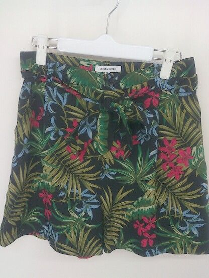 ◇ ◎ GLOBAL WORK グローバルワーク ボタニカル柄 ハーフ ショート パンツ サイズM ブラック マルチ レディース 【中古】 【1207060009342】