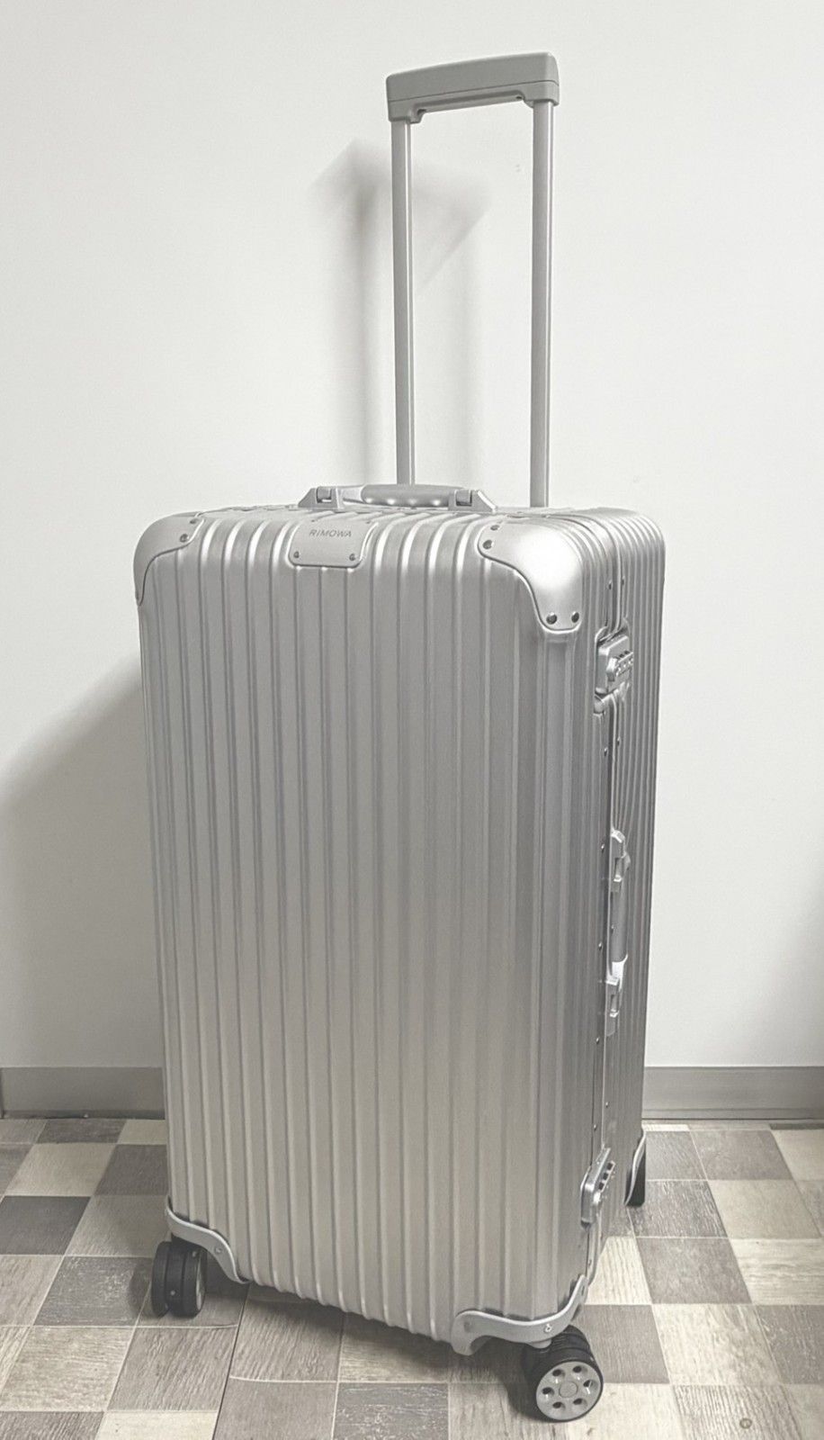 ☆ブランド品☆ ◆中古品◆　RIMOWA　リモワ　ORIGINAL　TRUNK　PLUS　オリジナル　トランク　プラス　シルバー　105L　スーツケース
