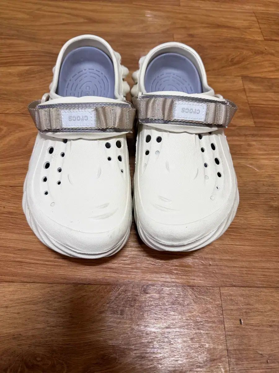 275 クロックス スリッパ 5,238円