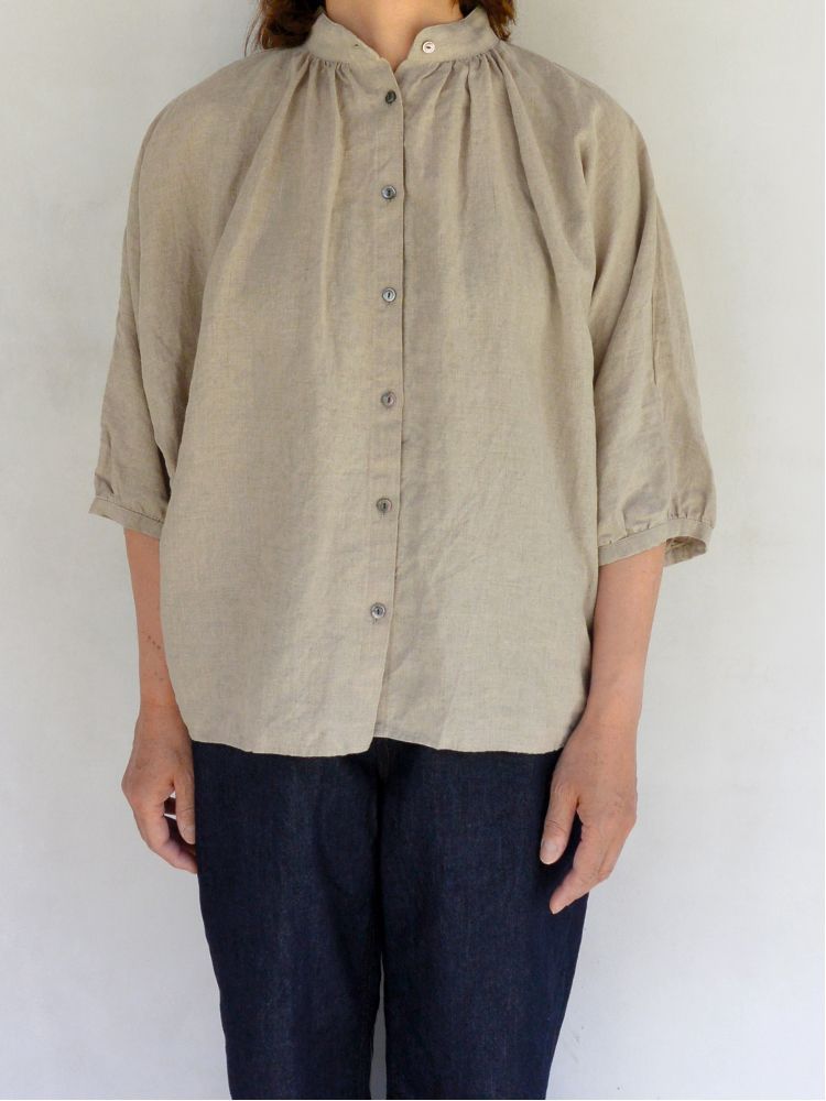 LUEUF(ルフ)フレンチリネンギャザーシャツ NATURAL