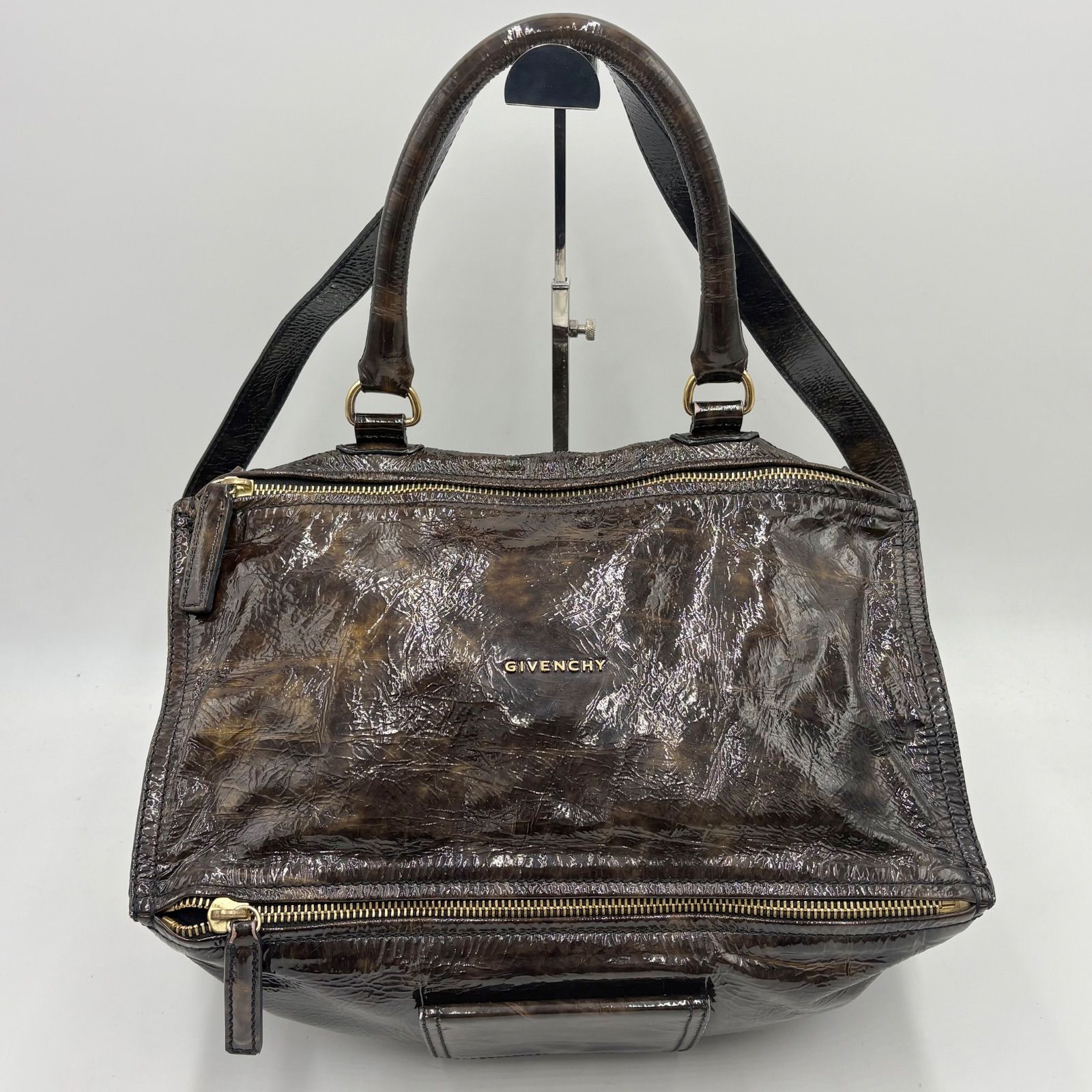 Auth Givenchy Pandora Y2K Patent Leather Antique Style 2Way Shoulder Bag Hand Bag