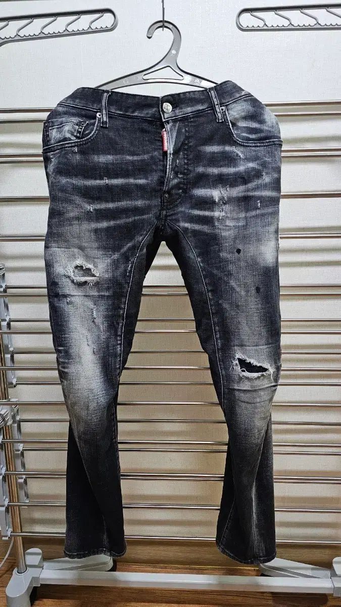 DSQUARED2 ブラックデニム スキニー サイズ32