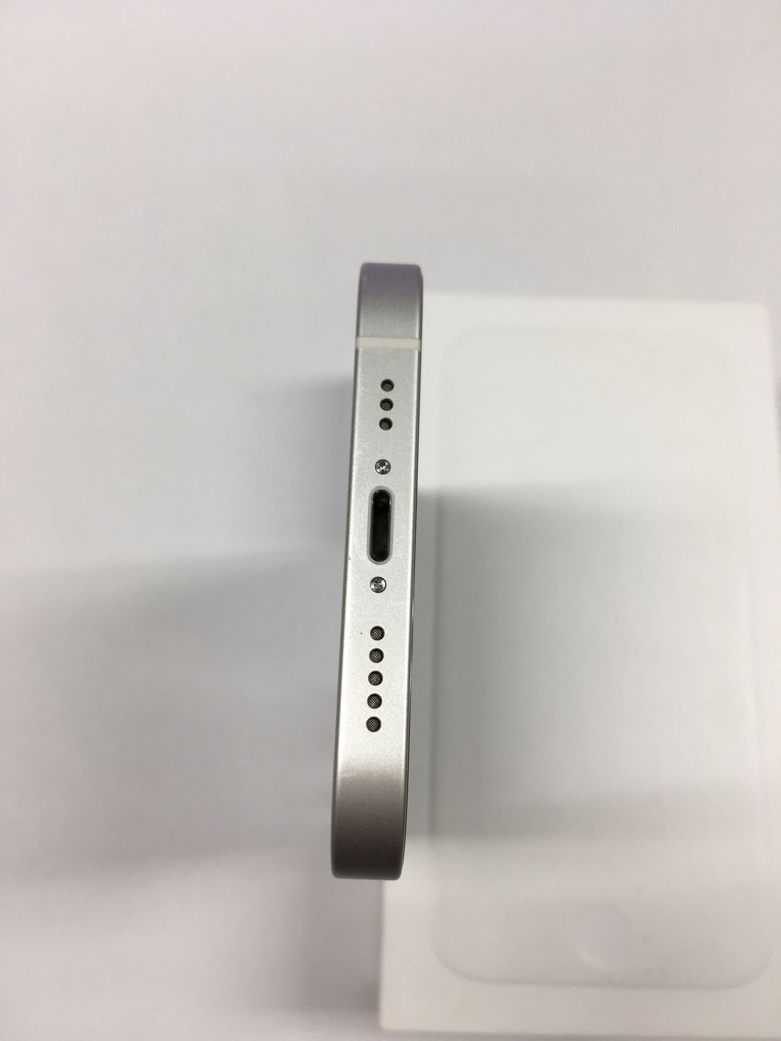 超美品 電池100％ iPhone 12 128GB SIMフリー ホワイト【動作確認