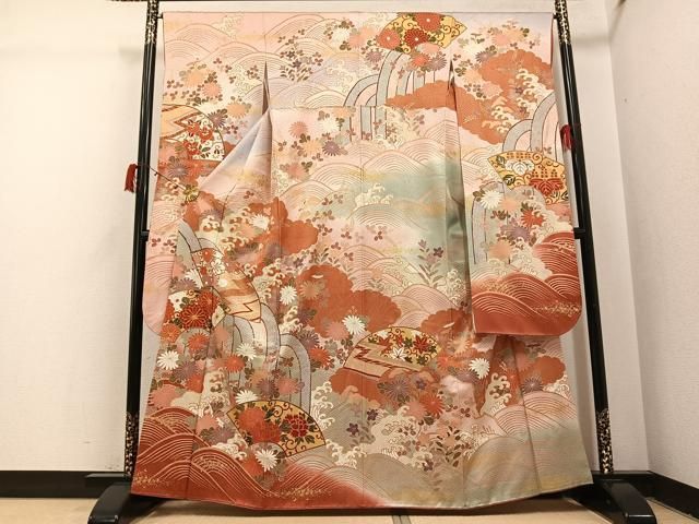 平和屋着物●豪華振袖　駒刺繍　地紙立波草花文　金彩　鈴乃屋扱い　正絹　逸品　AABI4821ph