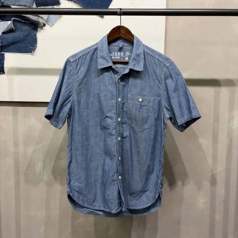 (105) GAP ギャップ カジュアル ベーシック ポケット 半袖 デニムシャツ