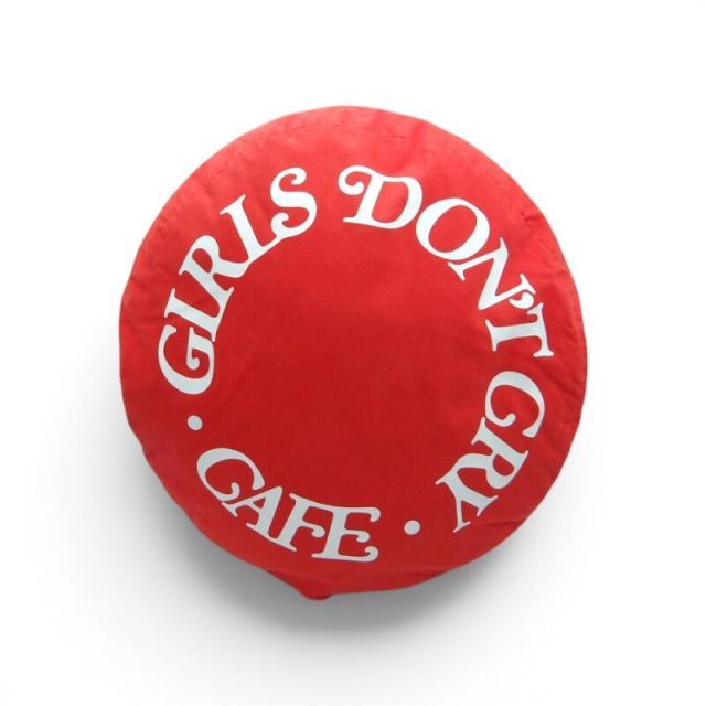 GIRLS DON'T CRY CUSHION RED ガールズドンロクライ ロゴ クッション 大名店
