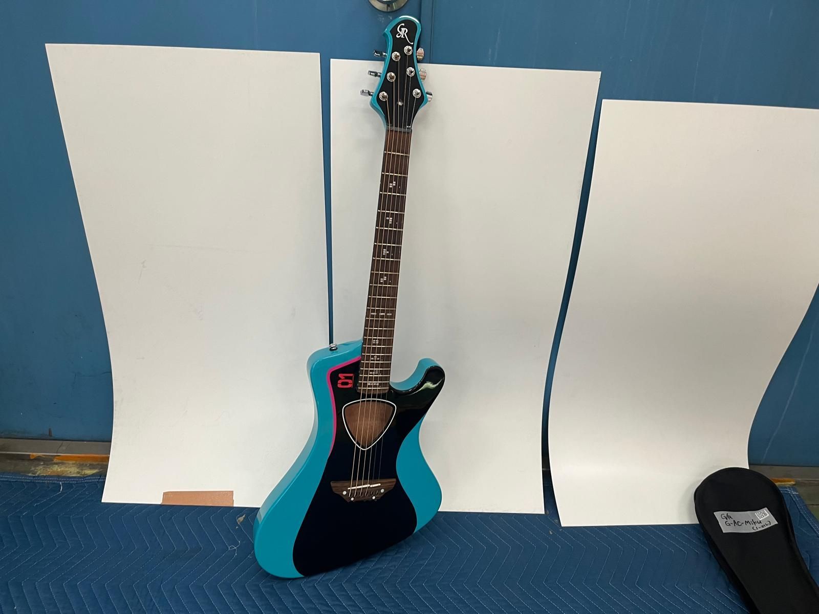 【美品】GRASSROOTS G-AC-MIKU エレキギター ケース付
