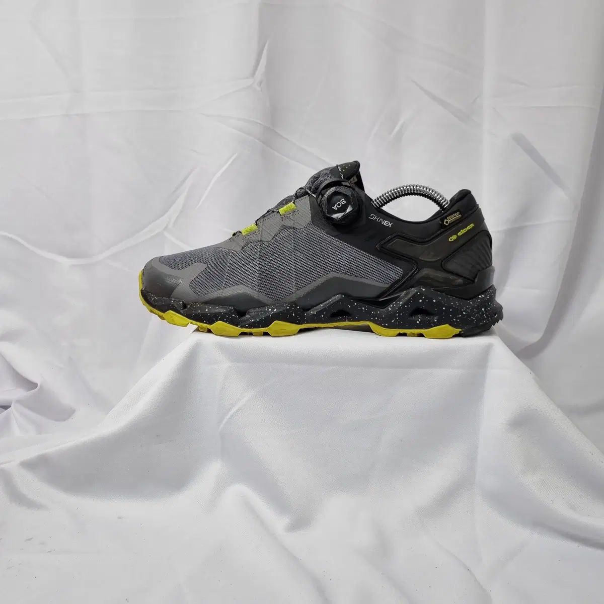 275 アイダー クリード GORE-TEX スニーカー 5,014円