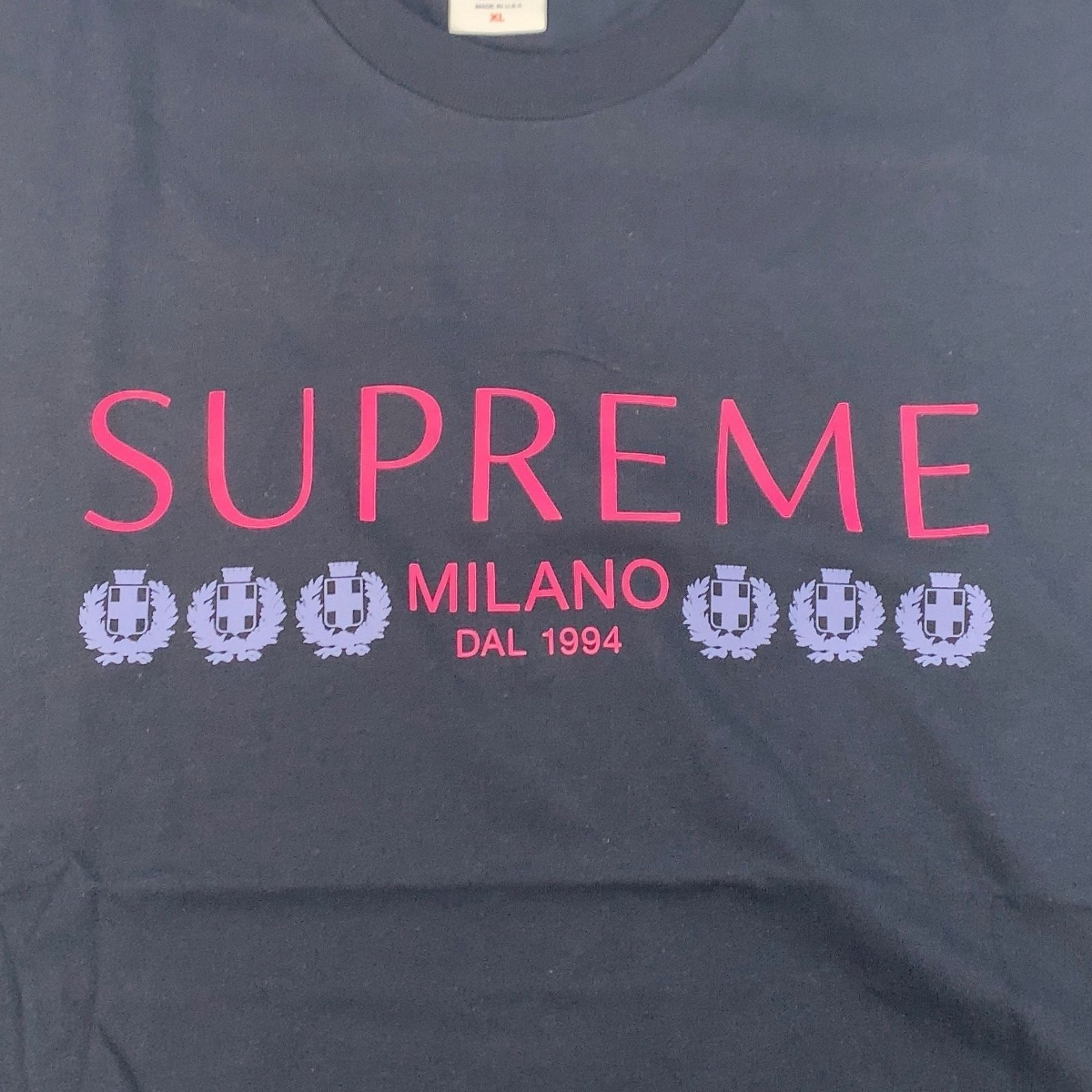 未使用 SUPREME Milano Tee Tシャツ ピンクロゴ XL ネイビー メンズ 