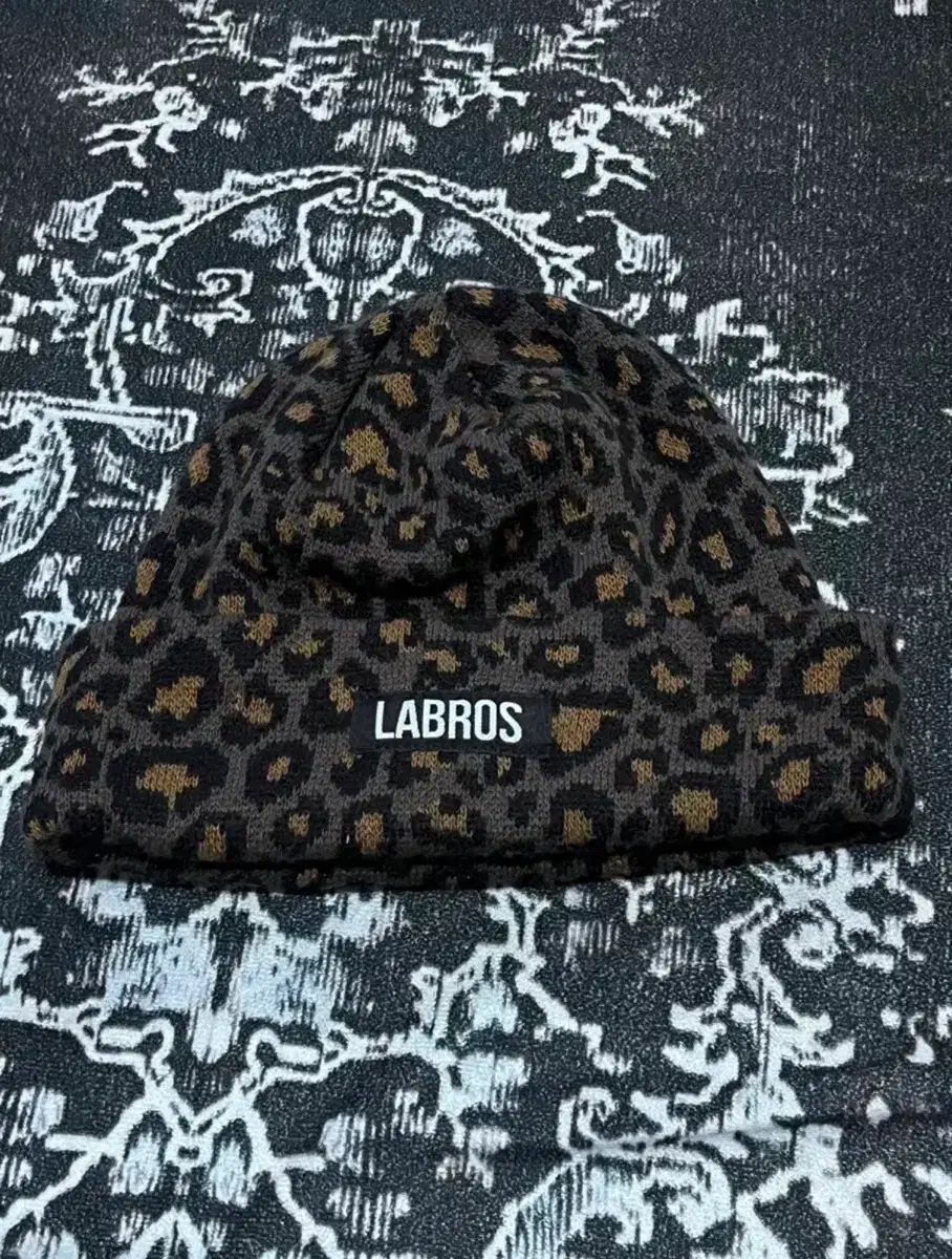 LABROS レオパード ビーニー