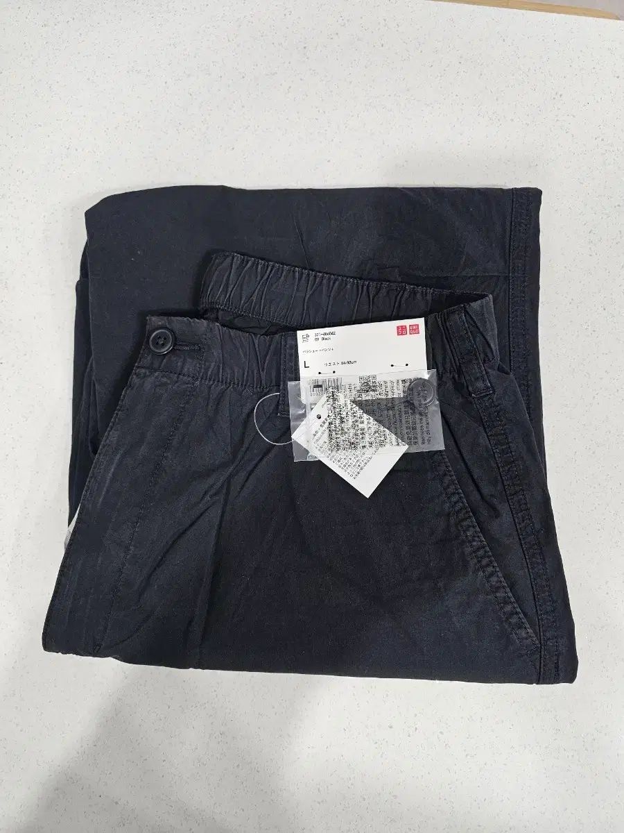 UNIQLO ユニクロ パラシュート パンツ ブラック Lサイズ 新品