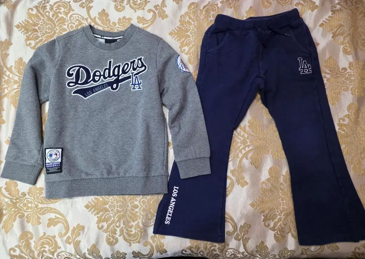 MLB キッズ 上下セット 120