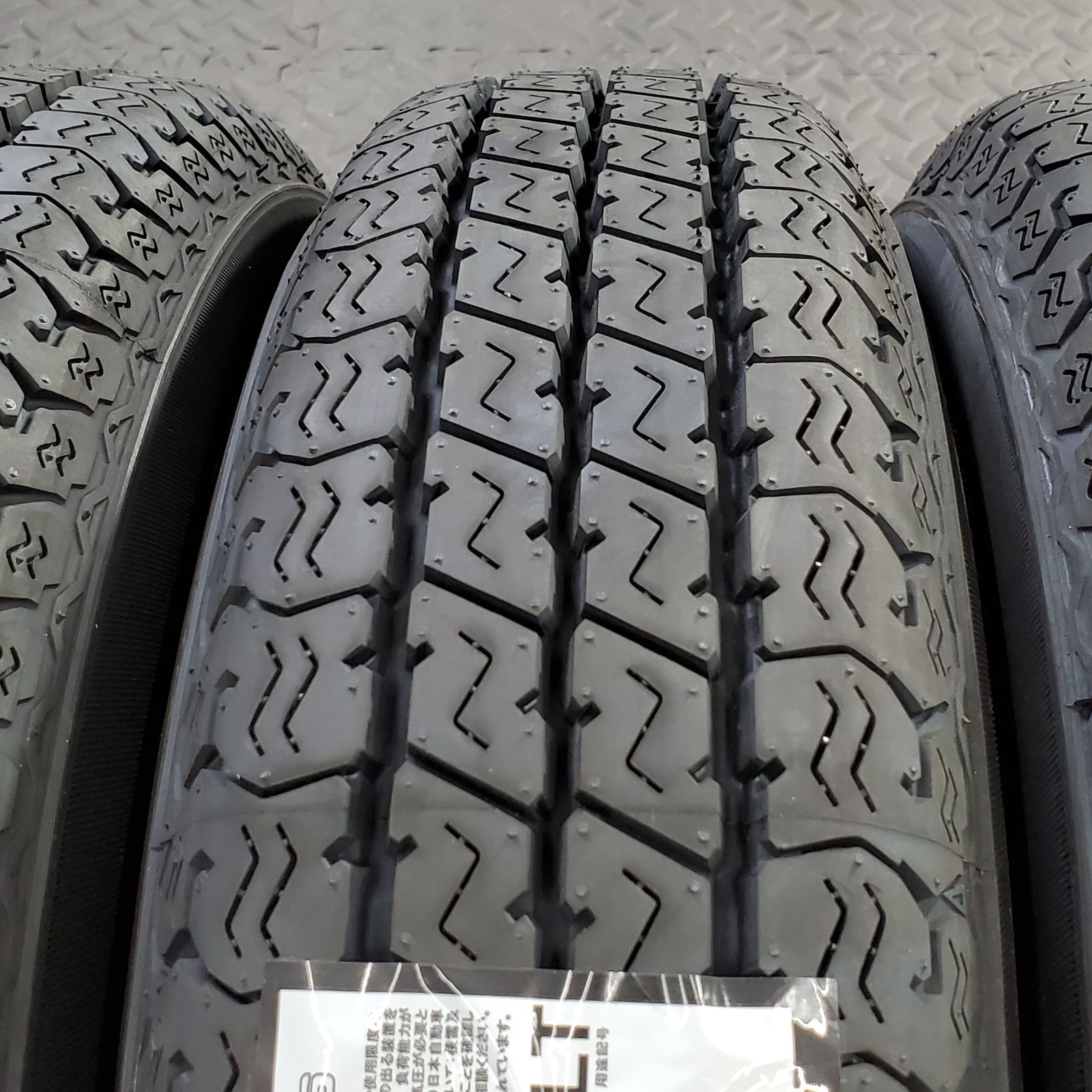 26年製 新品タイヤ 145/80R12 80/78N LT ヨコハマ スーパーバン356(夏