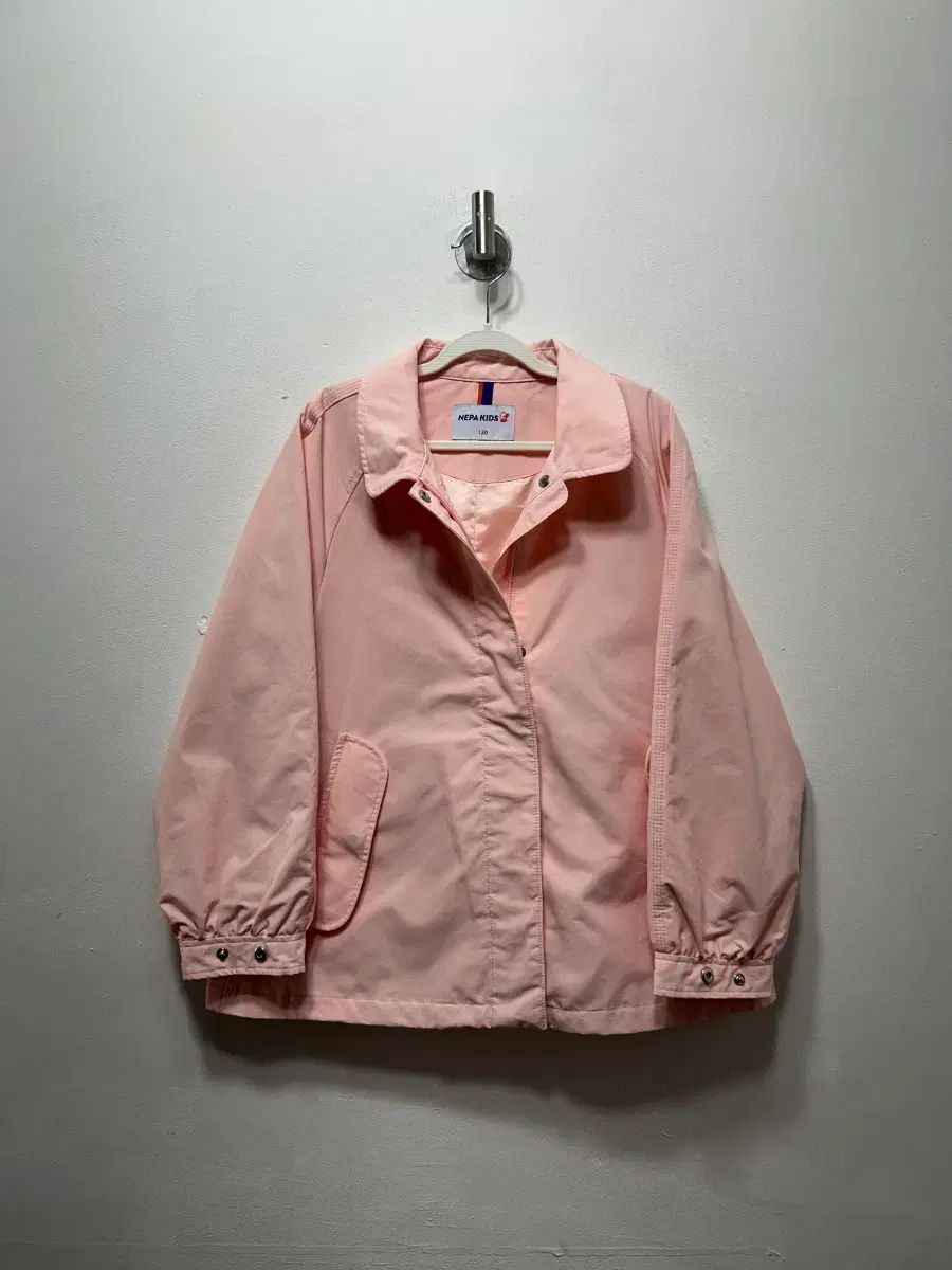 NEPA キッズ ピンク色 ウィンドブレーカー 130サイズ