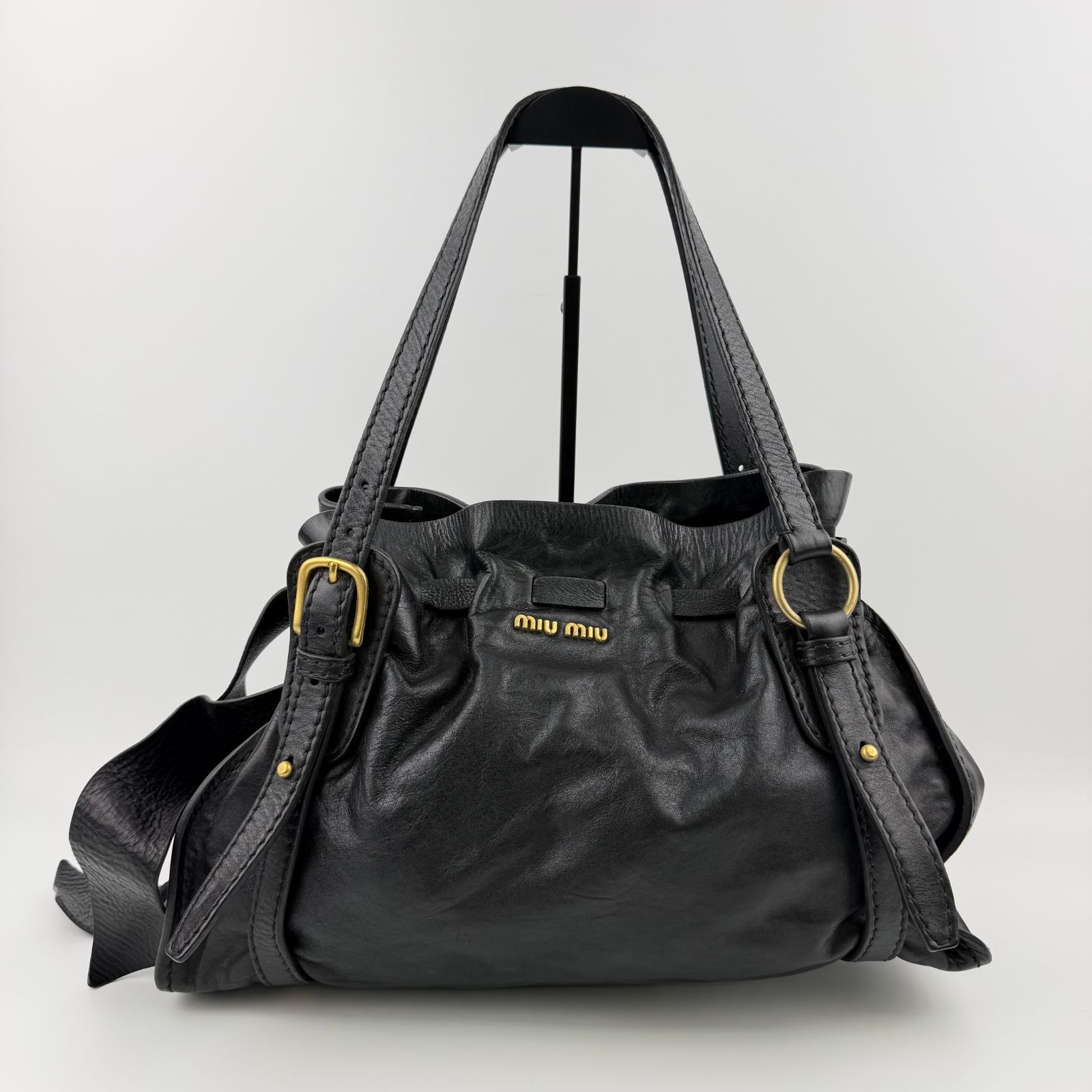中古】MIU MIU ミュウミュウ ショルダーバッグ ブラック レザー 