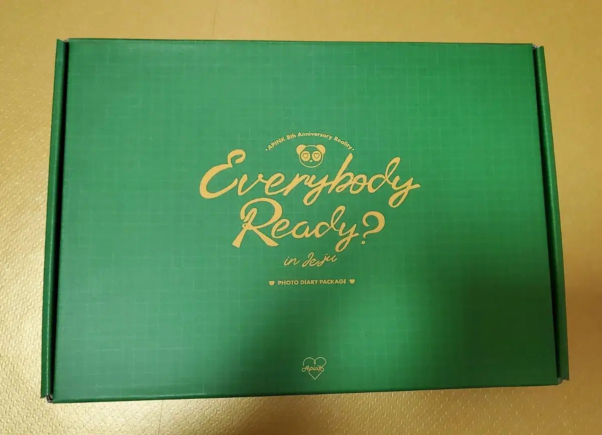 Apink（エーピンク） 8周年 Everybody Ready フォトダイアリーパッケージ フォトブック