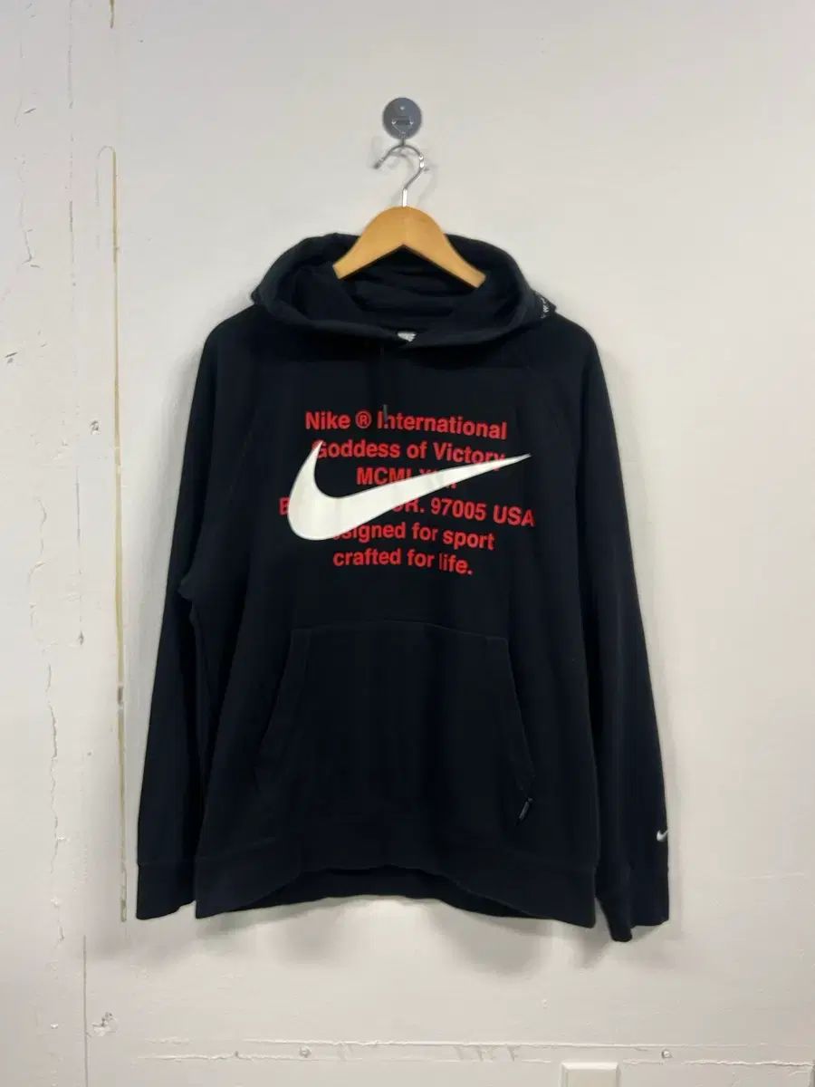 XL) NIKE ブラック プリンティング フードTシャツ T246