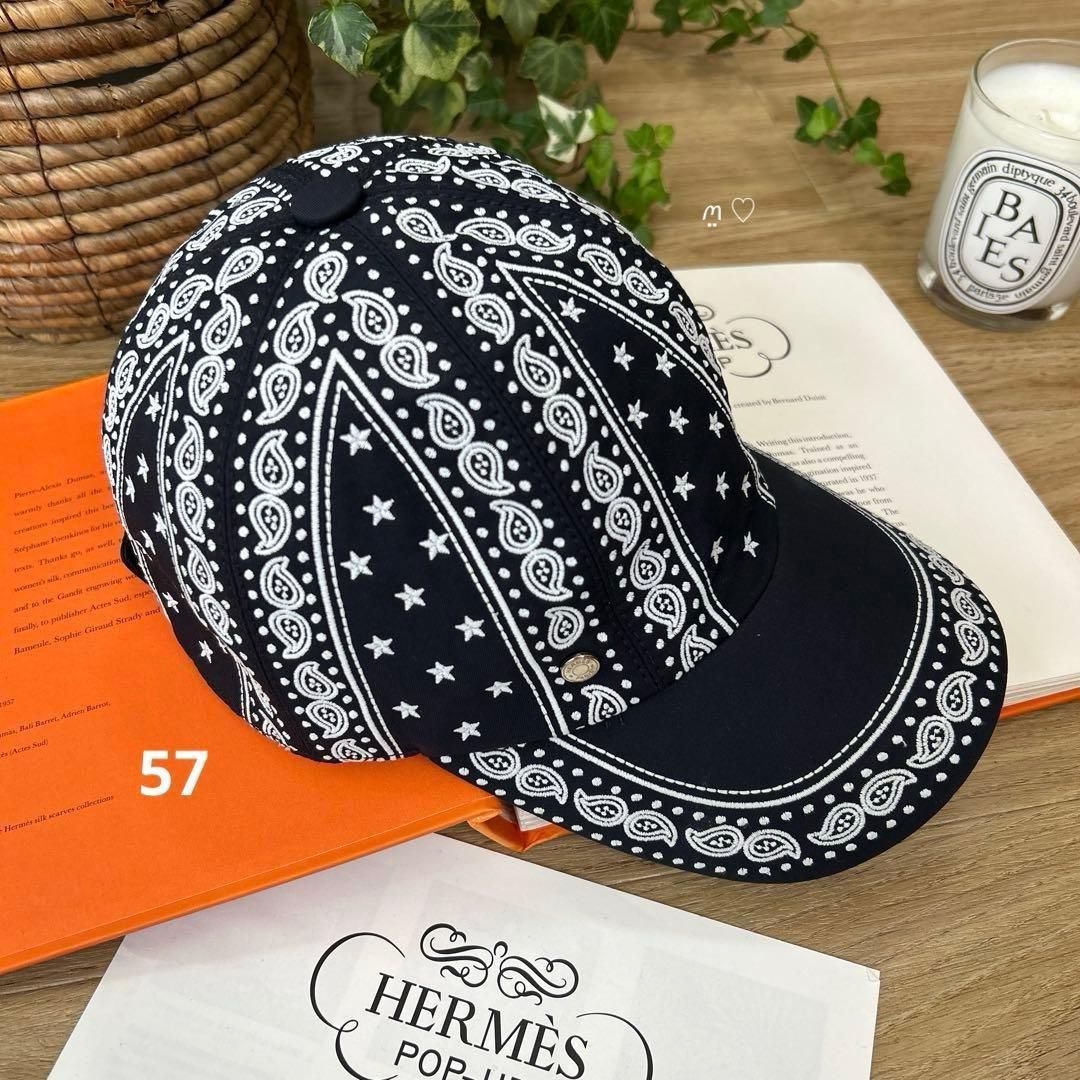 HERMESエルメス　キャップ《セレナ・バンダナ》57 ペイズリー柄刺繍　マリン