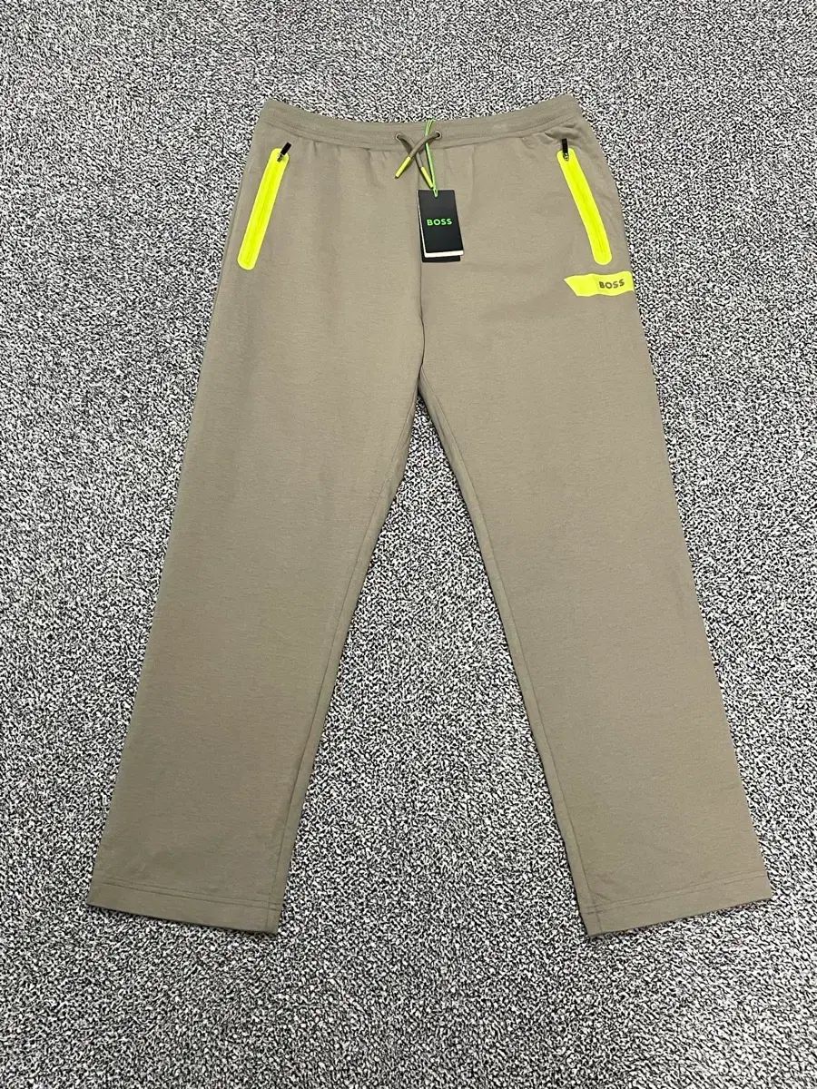 正規品 BOSS ボス 新品トレーナー 밴ディング ズボン