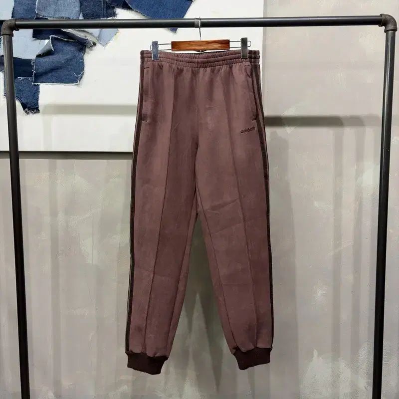 (28 30インチ) adidas ストリート 밴딩 スウェード ジョガー トラックパンツ ズボン