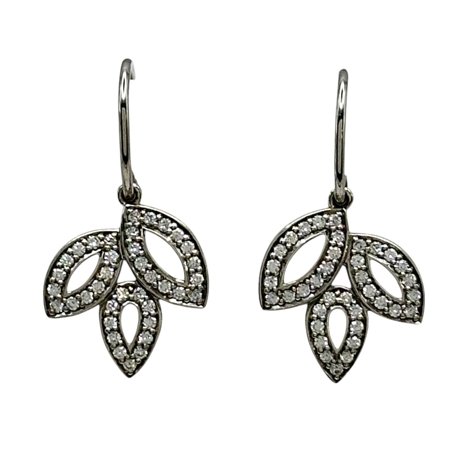 ハリーウィンストン HARRY WINSTON リリークラスターミニピアス プラチナ Pt950 ダイヤモンド ジュエリー