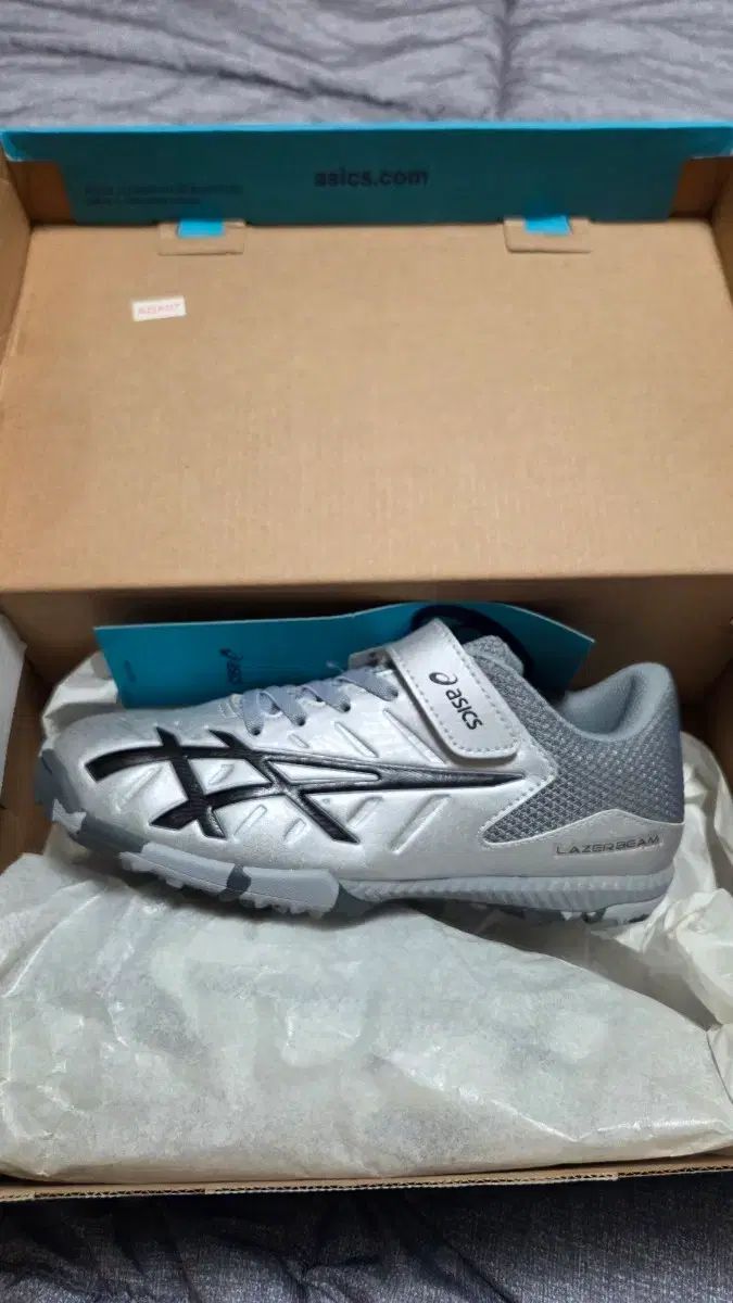 アシックス キッズ サッカーシューズ 220 新品