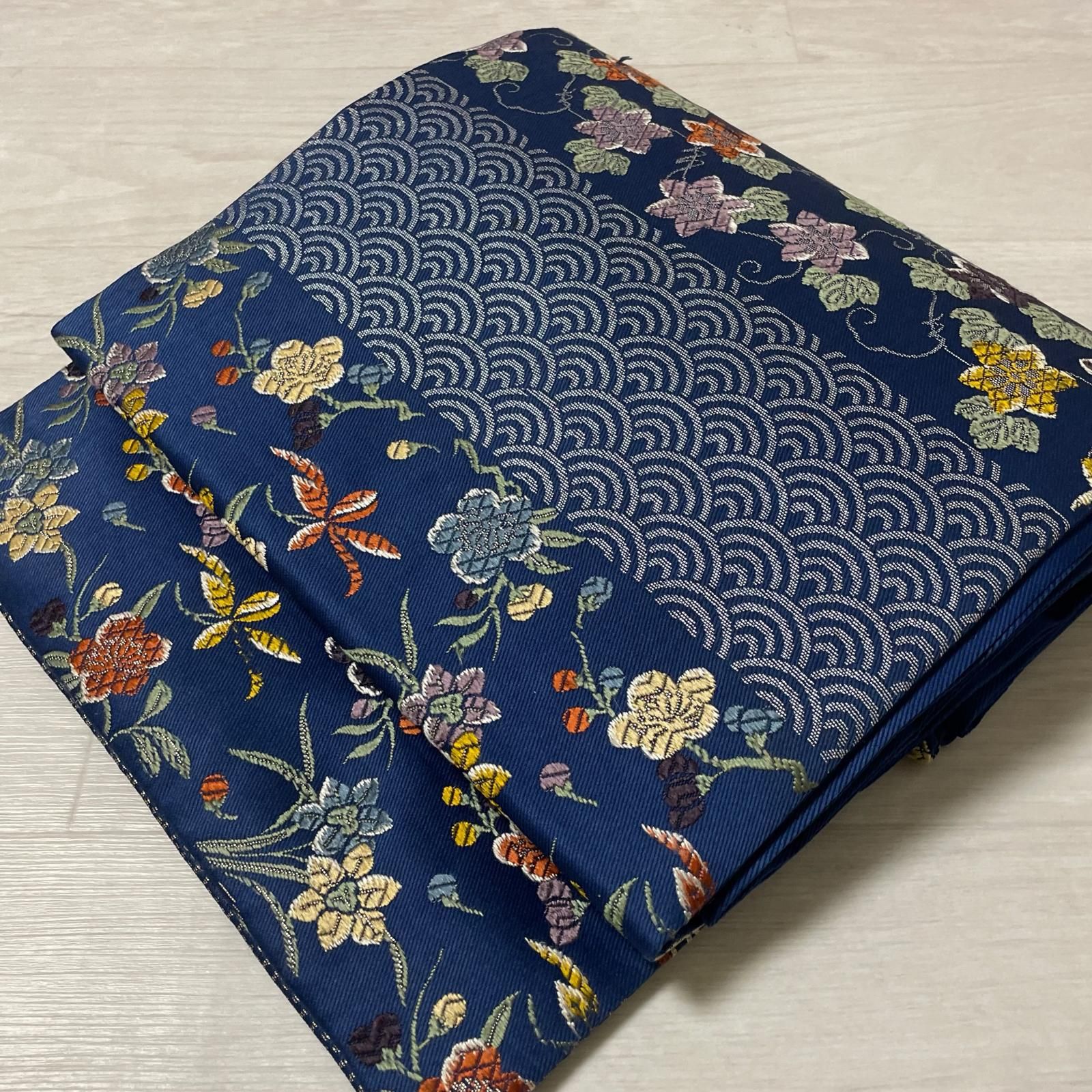 名古屋帯 唐織 青海波に花唐草 九寸 正絹 着物 X-1841