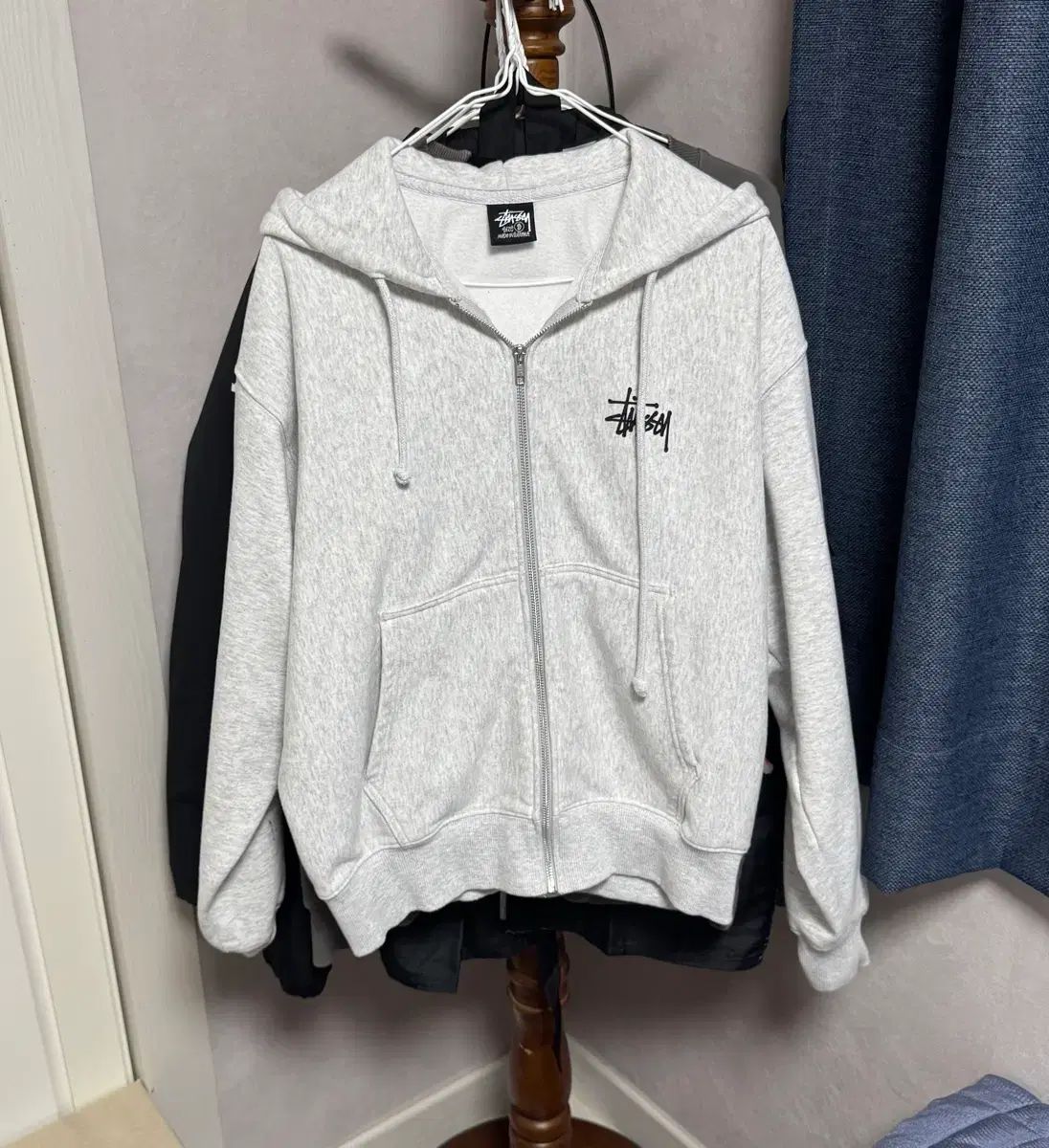 STUSSY ベーシック フードジップアップ アッシュ ヘザー