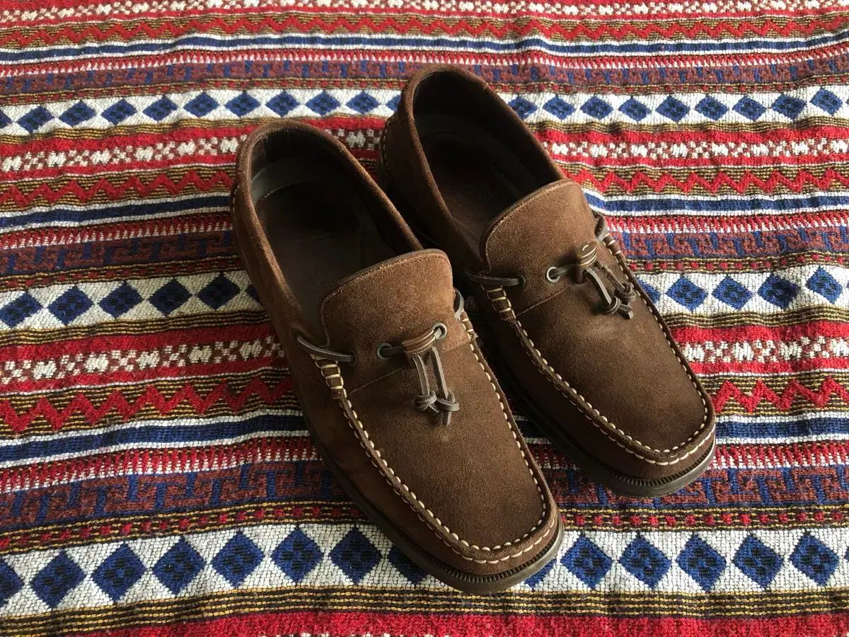 FERRAGAMO フェラガモ ブラウン スウェード ローファー 280