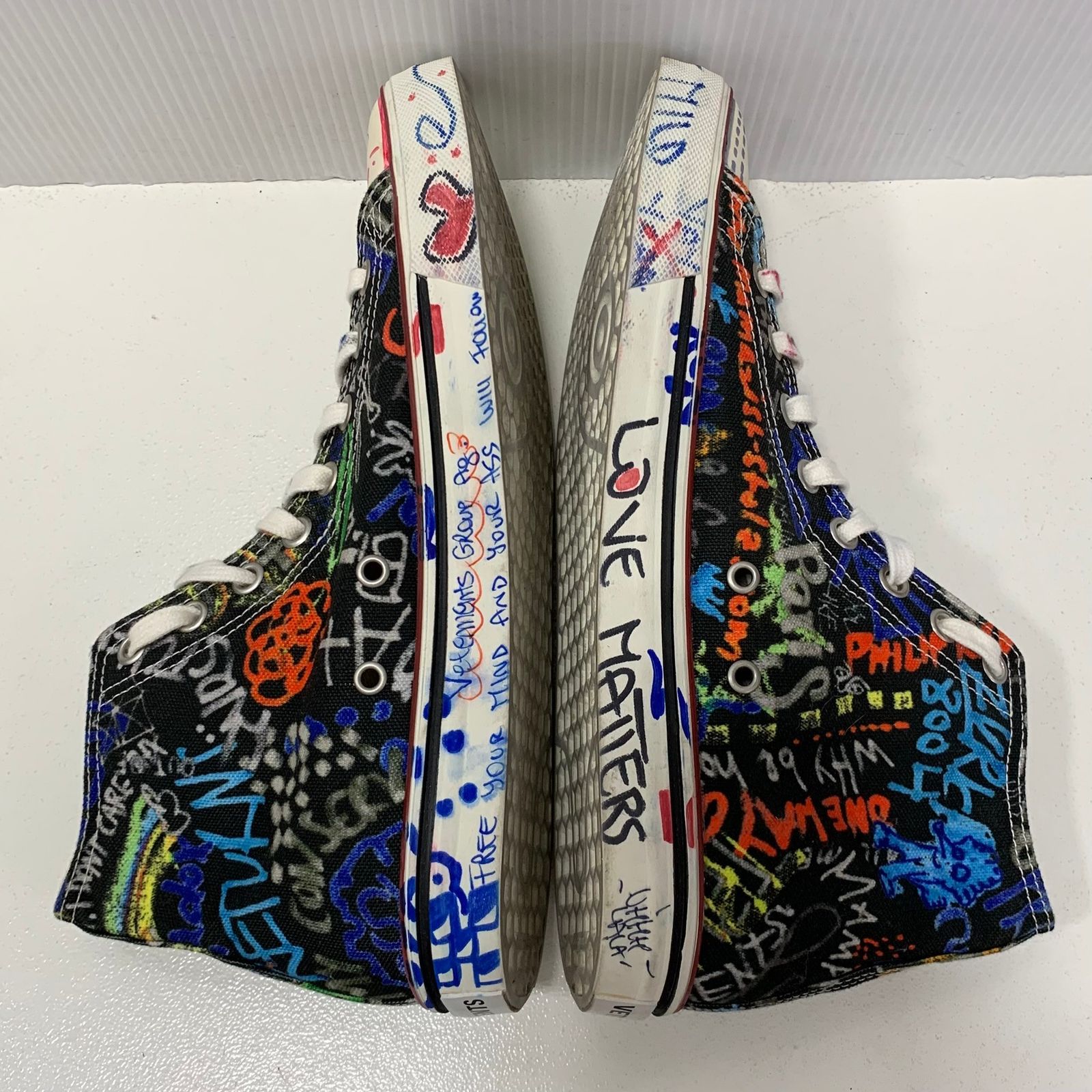 ヴェトモン VETEMENTS Graffiti Hi Top UAH19VT-CNV.H メンズ靴 