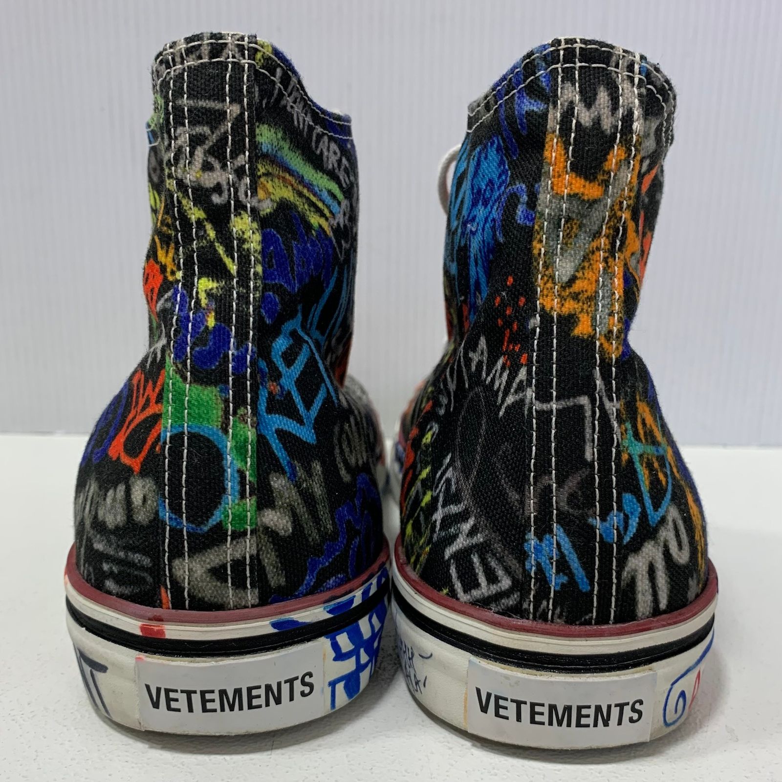 ヴェトモン VETEMENTS Graffiti Hi Top UAH19VT-CNV.H メンズ靴 