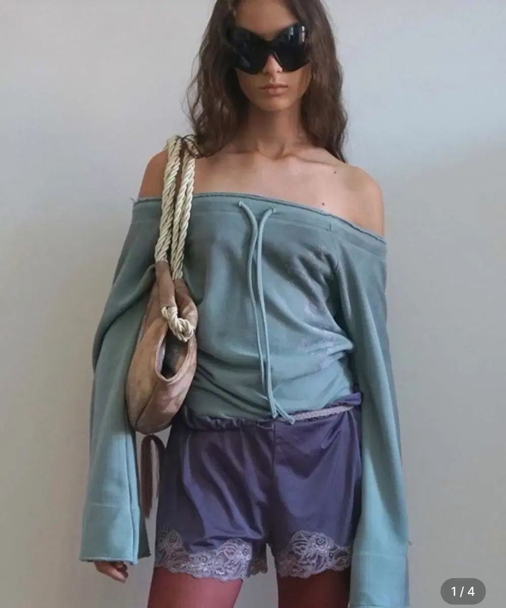 SCULPTOR wide bell sleeve mint